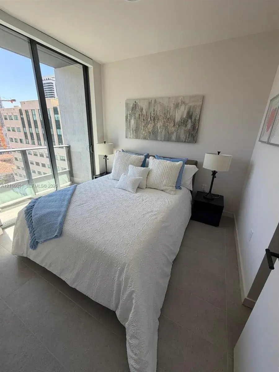 121 NE 5th St # 1703, Miami FL 33132
