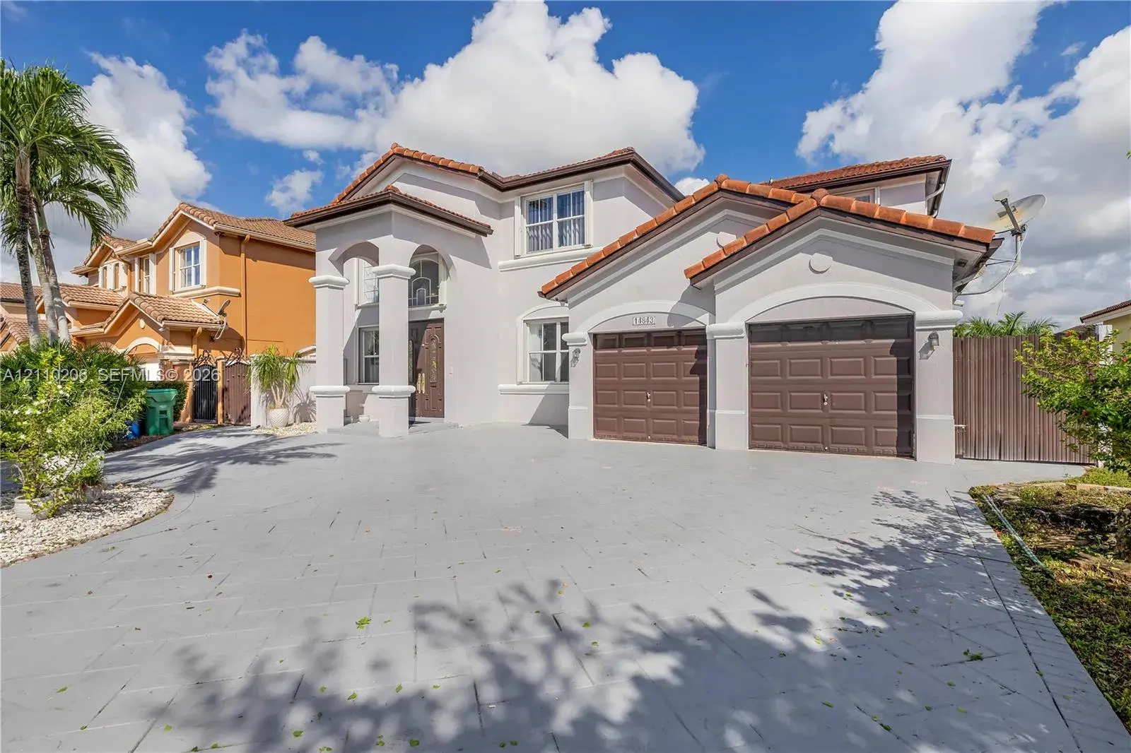 14843 SW 24th St, Miami FL 33185