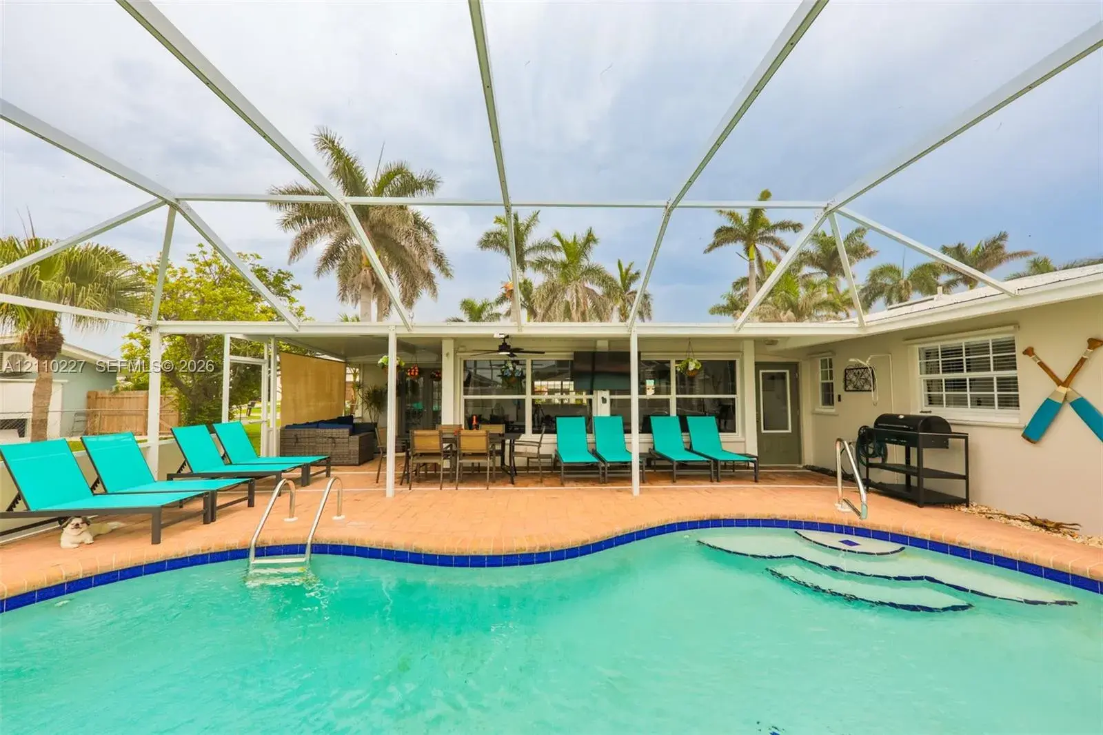 450 Bayshore Dr, Cape Coral FL 33904