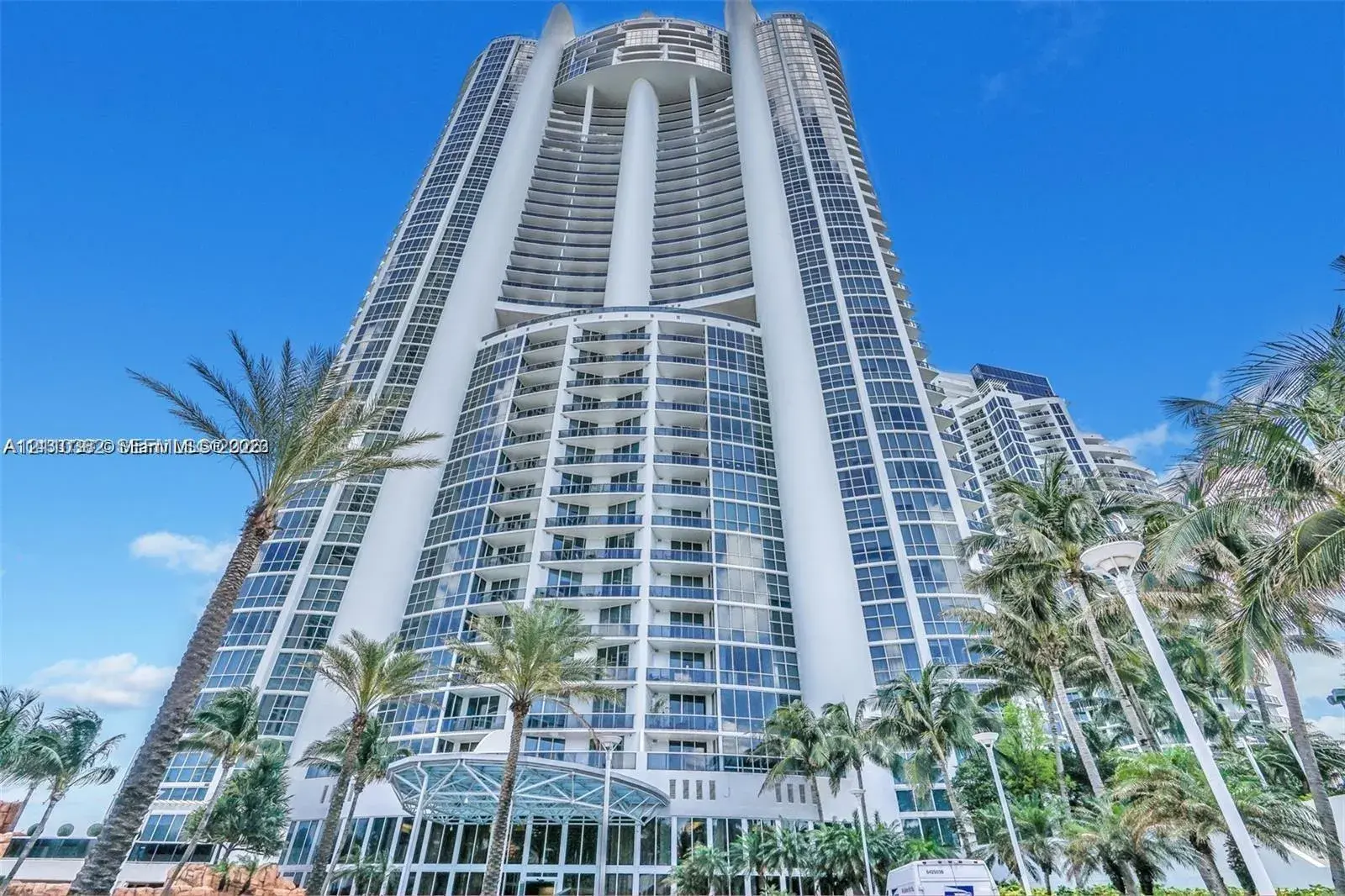 18101 Collins Ave # 1003, Sunny Isles Beach FL 33160