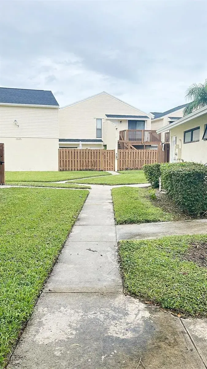 637 Executive Center Dr # N107, West Palm Beach FL 33401