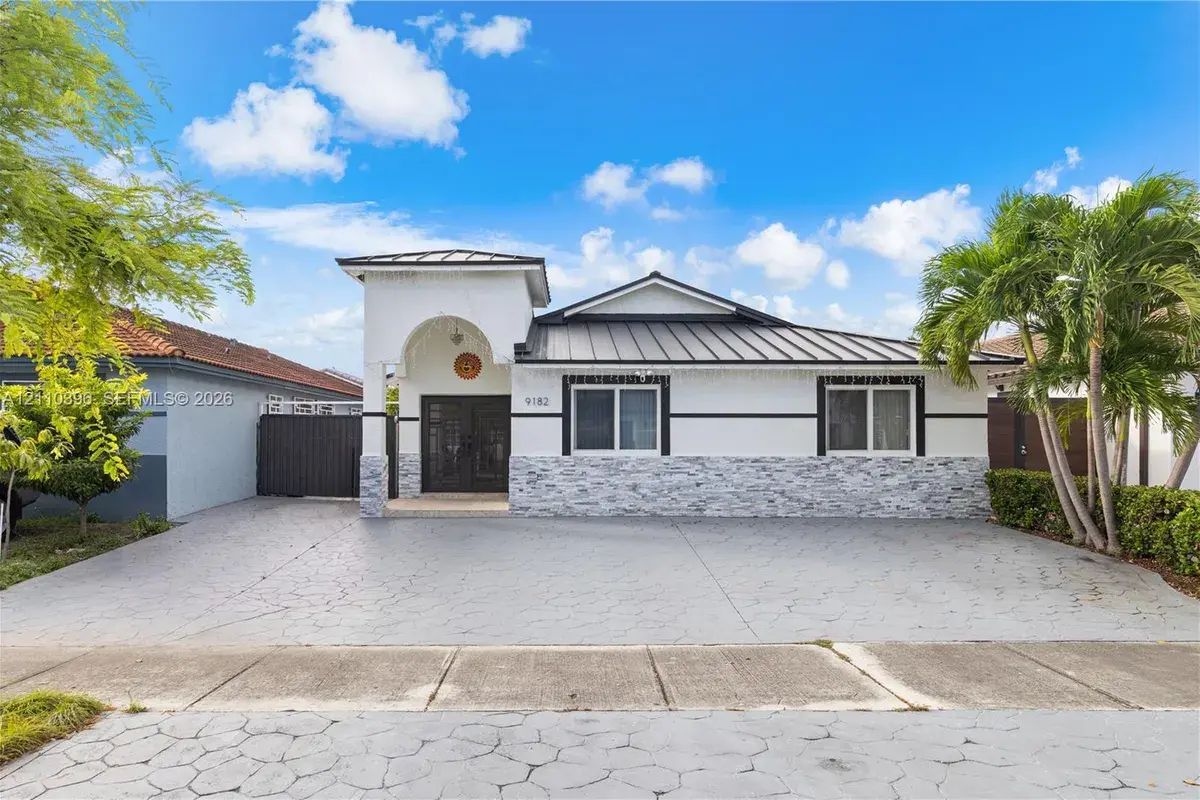 9182 NW 112th Ter, Hialeah Gardens FL 33018
