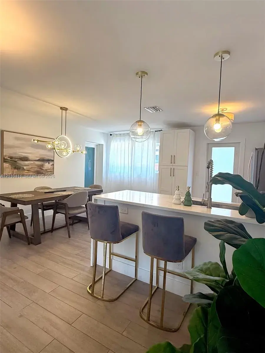 1825 SW 30th St, Fort Lauderdale FL 33315