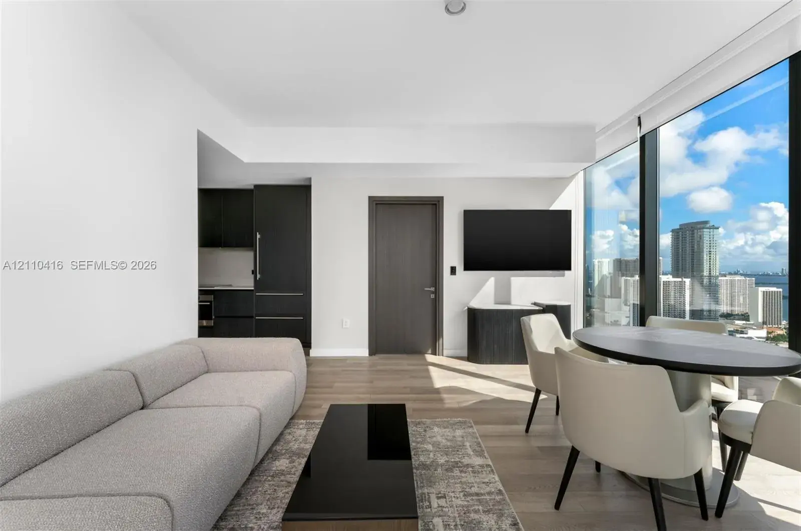 20 NE 11 # 4208, Miami FL 33132