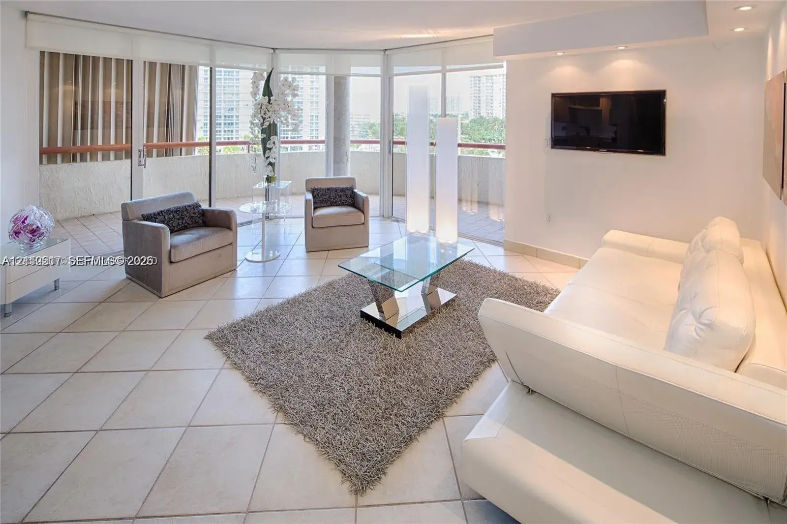 15645 Collins Ave # 601, Sunny Isles Beach FL 33160