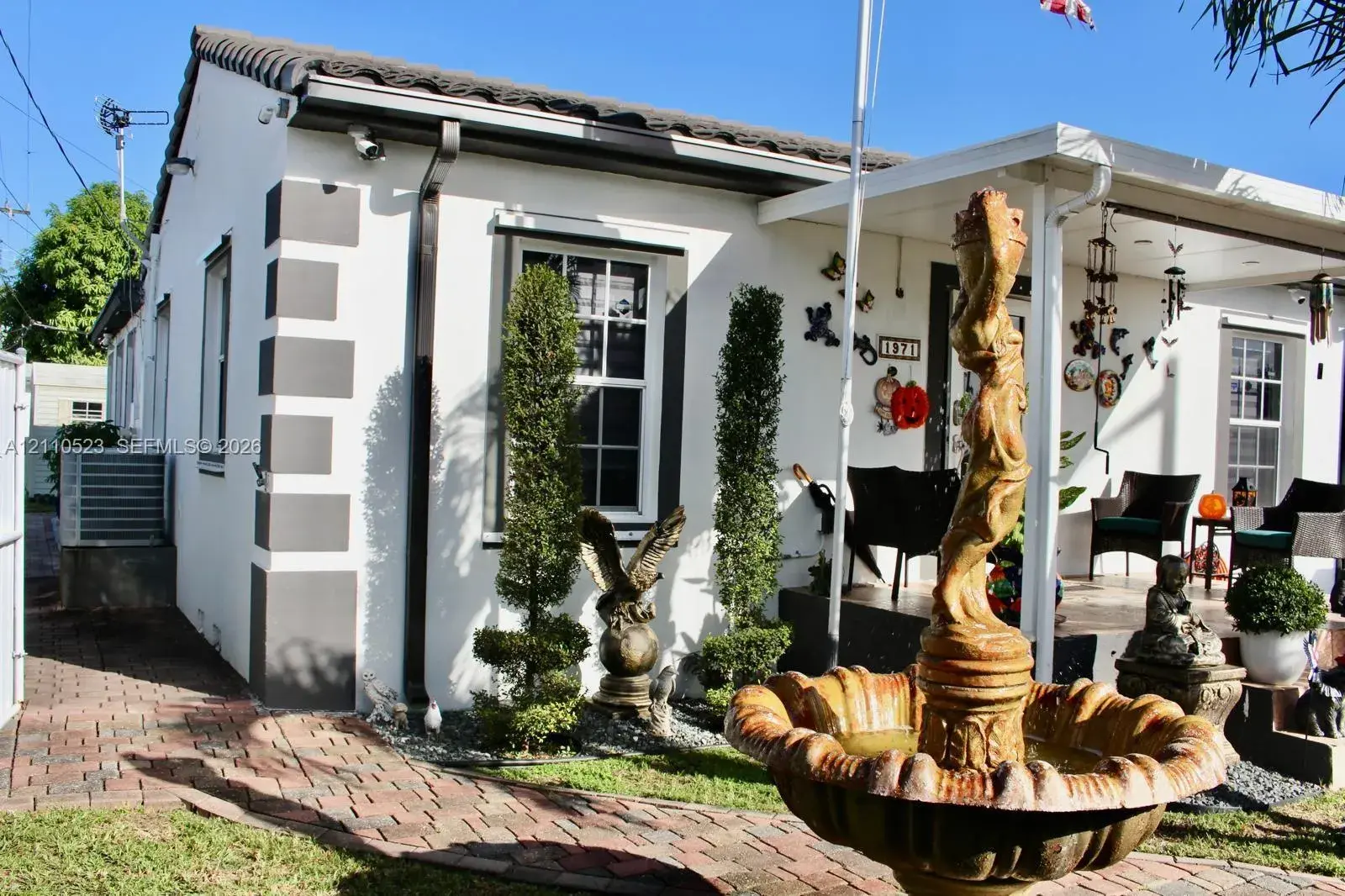1971 NW 36th Ave, Miami FL 33125