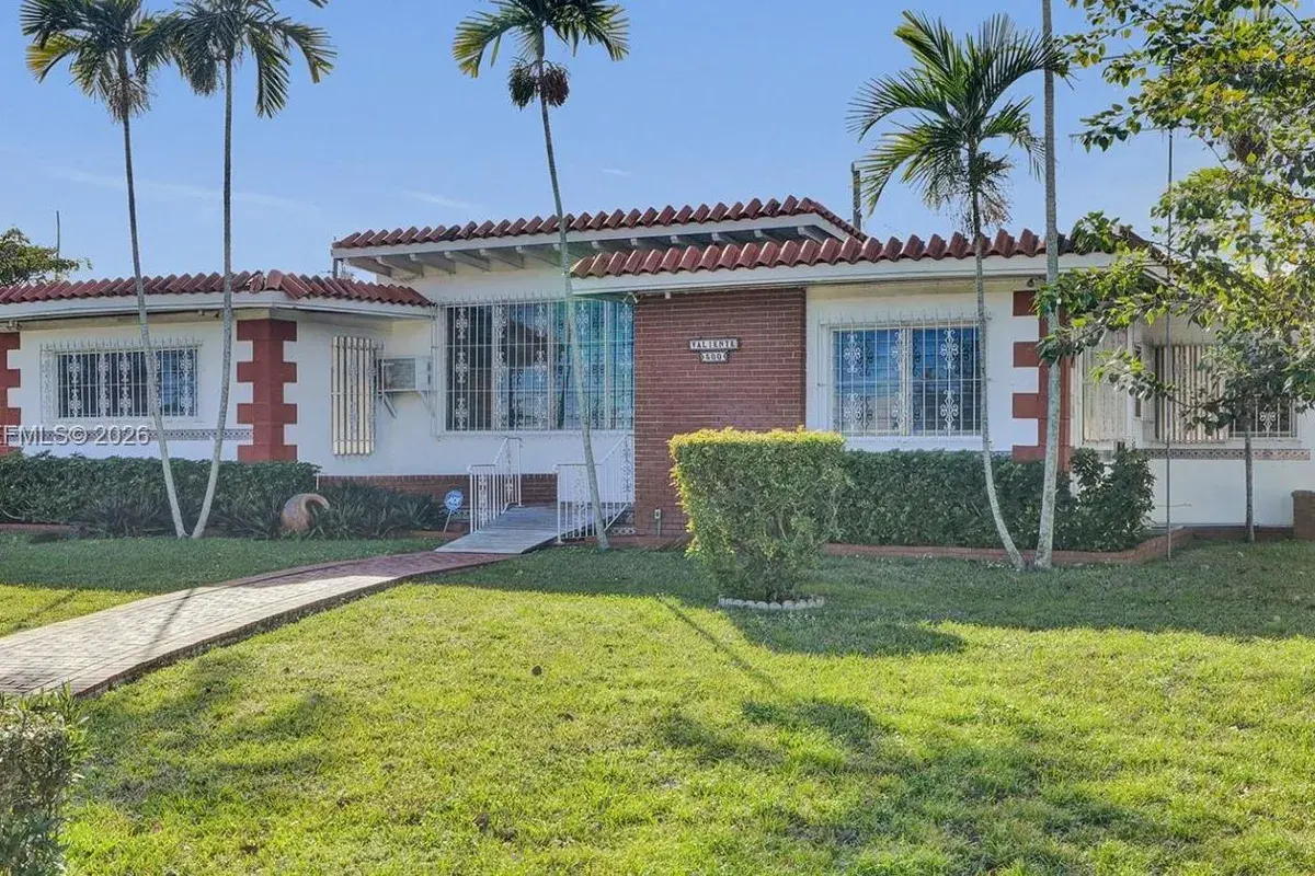500 SW 39th Ct, Miami FL 33134