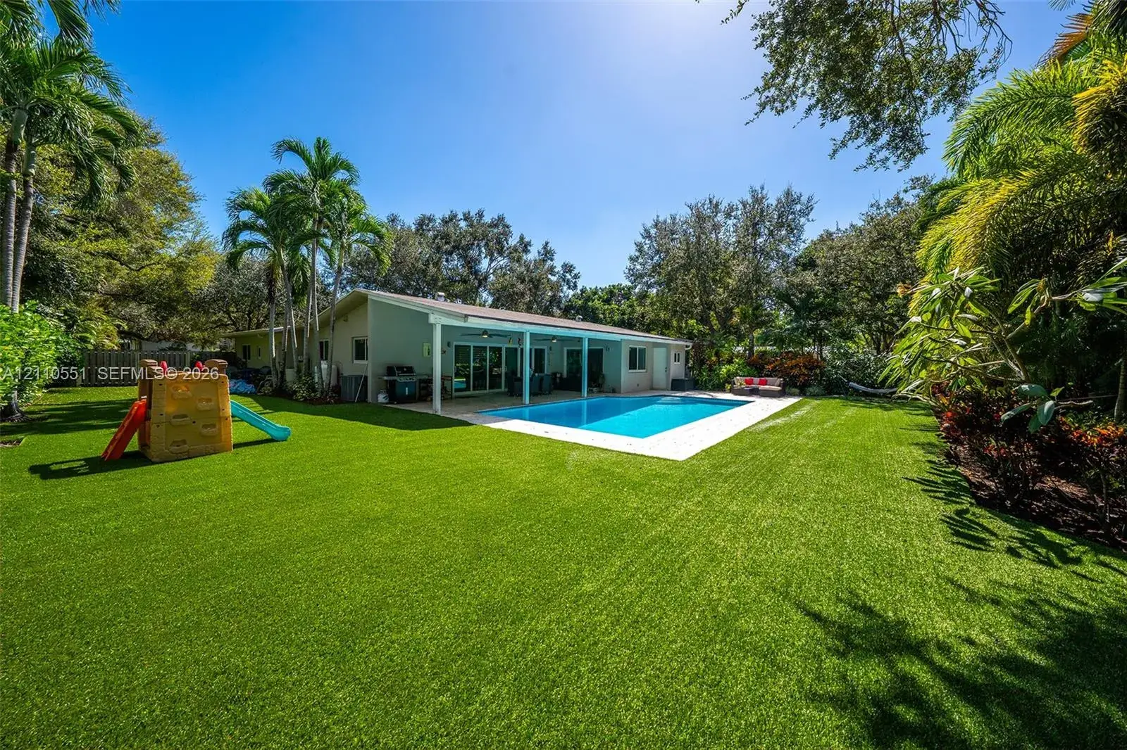 9330 SW 71st Ave, Pinecrest FL 33156