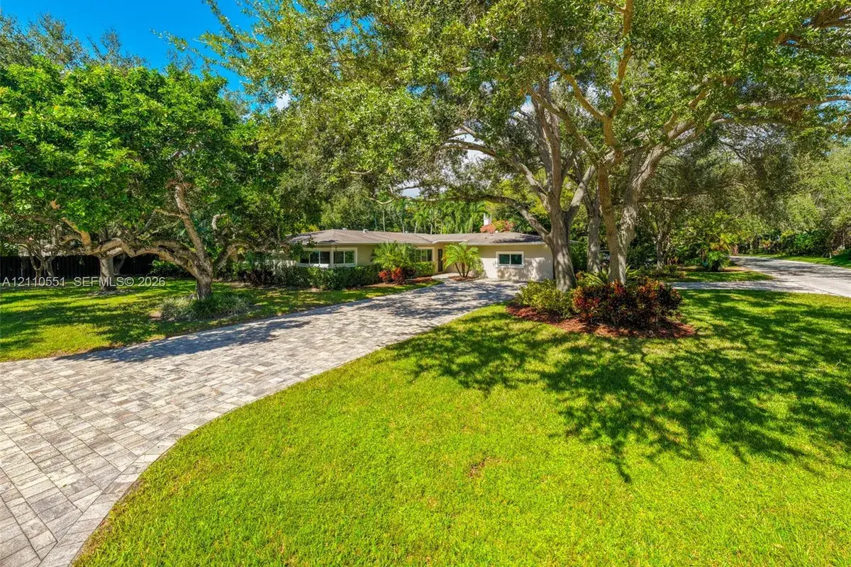 9330 SW 71st Ave, Pinecrest FL 33156