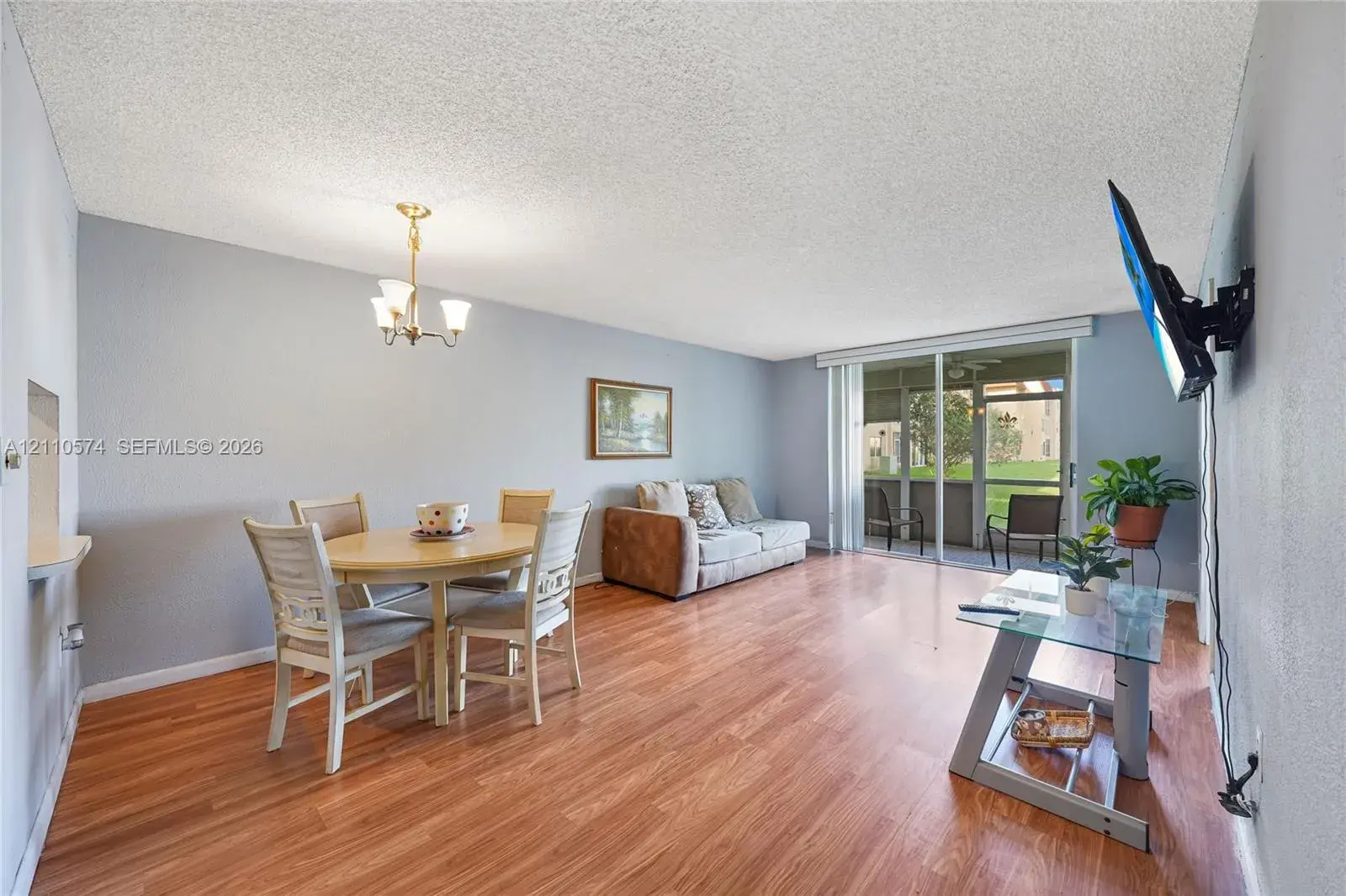 8821 Sunrise Lakes Blvd # 102, Sunrise FL 33322