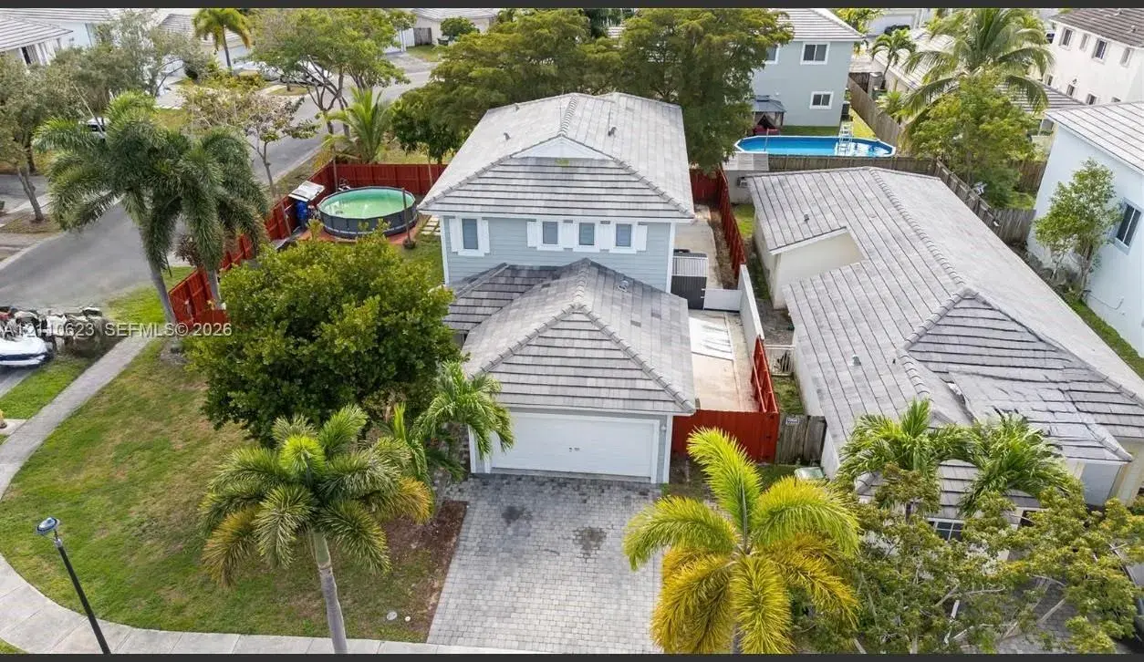 3176 NE 4th St, Homestead FL 33033