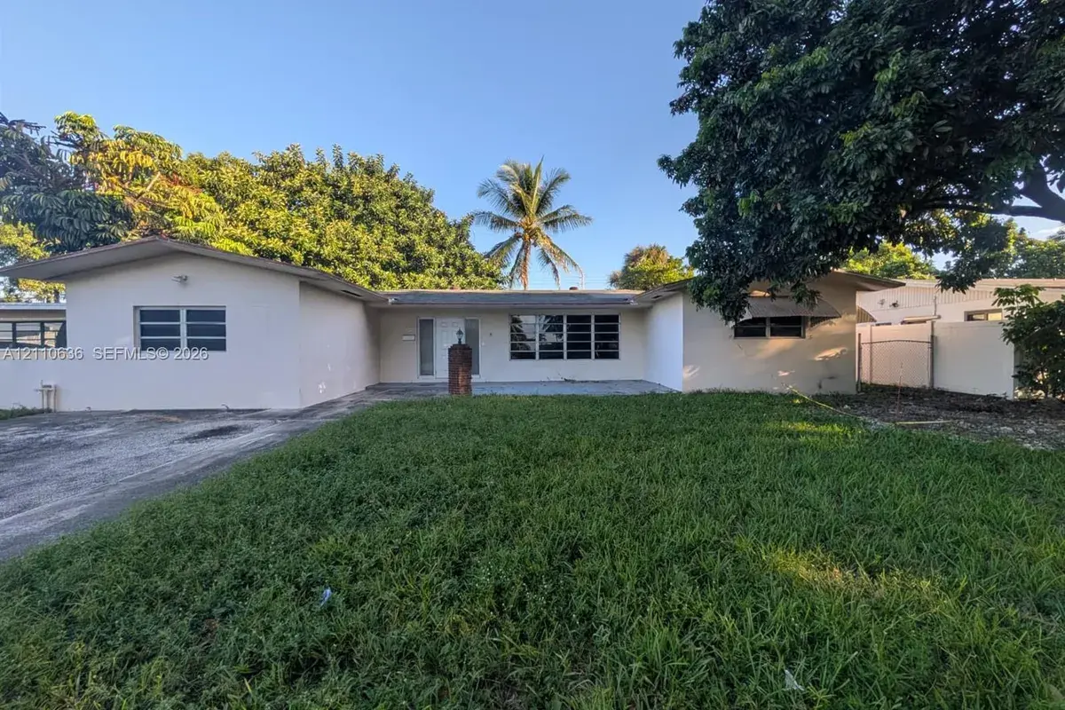 1031 NE 166th St, North Miami Beach FL 33162