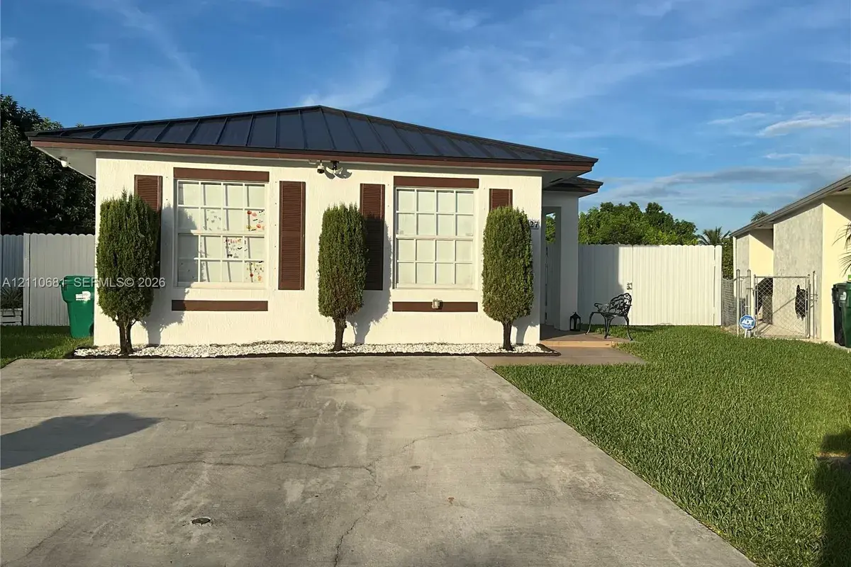 25627 SW 125th Pl, Homestead FL 33032