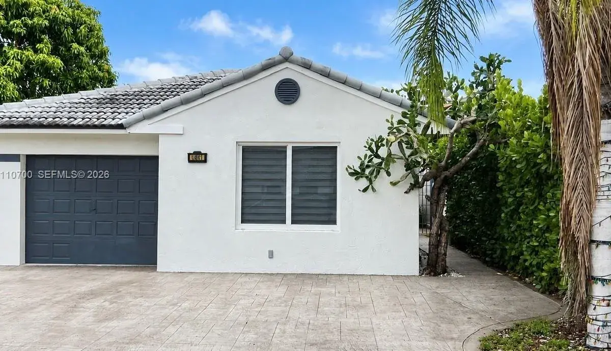 5861 SW 149th Ct, Miami FL 33193