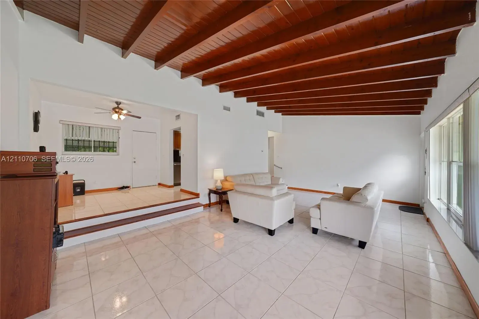 611 NE 177th St, Miami FL 33162