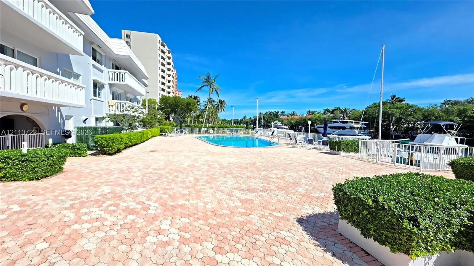 100 Edgewater Dr # 115, Coral Gables FL 33133