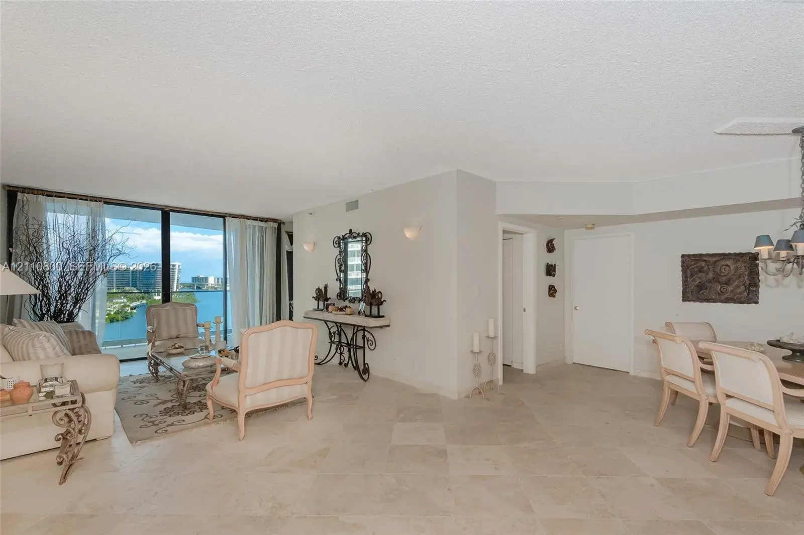 2800 Island Blvd # 1105, Aventura FL 33160
