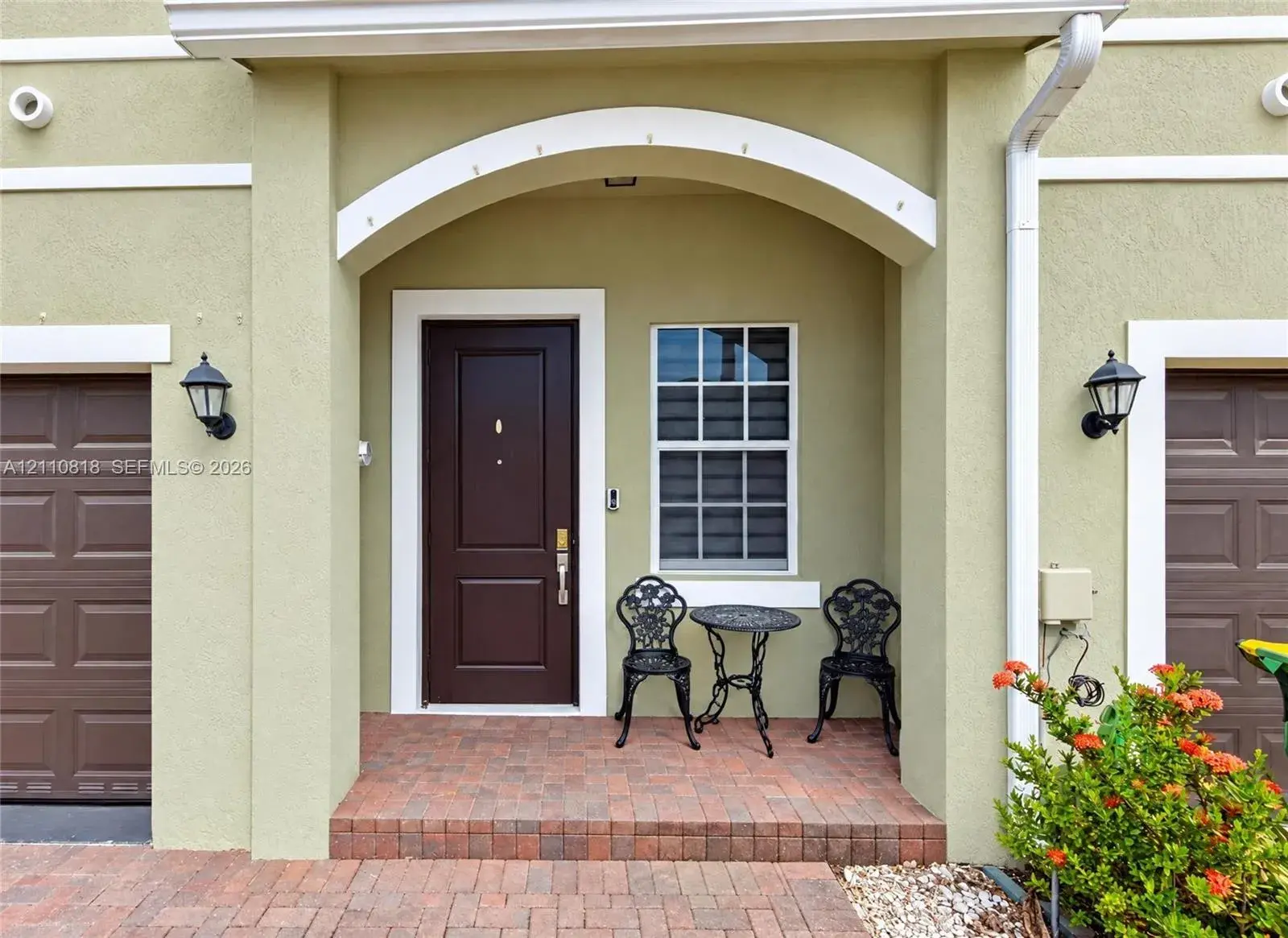2381 SE 14th St, Homestead FL 33035