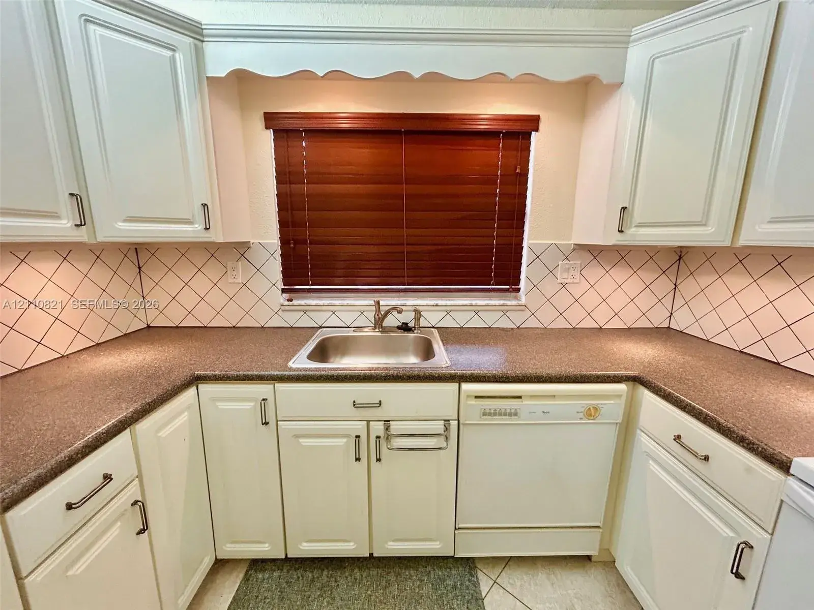 9020 Sunrise Lakes Blvd # 303, Sunrise FL 33322