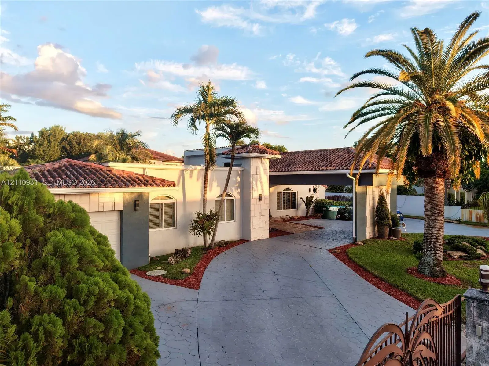 3005 SW 99th Ct, Miami FL 33165