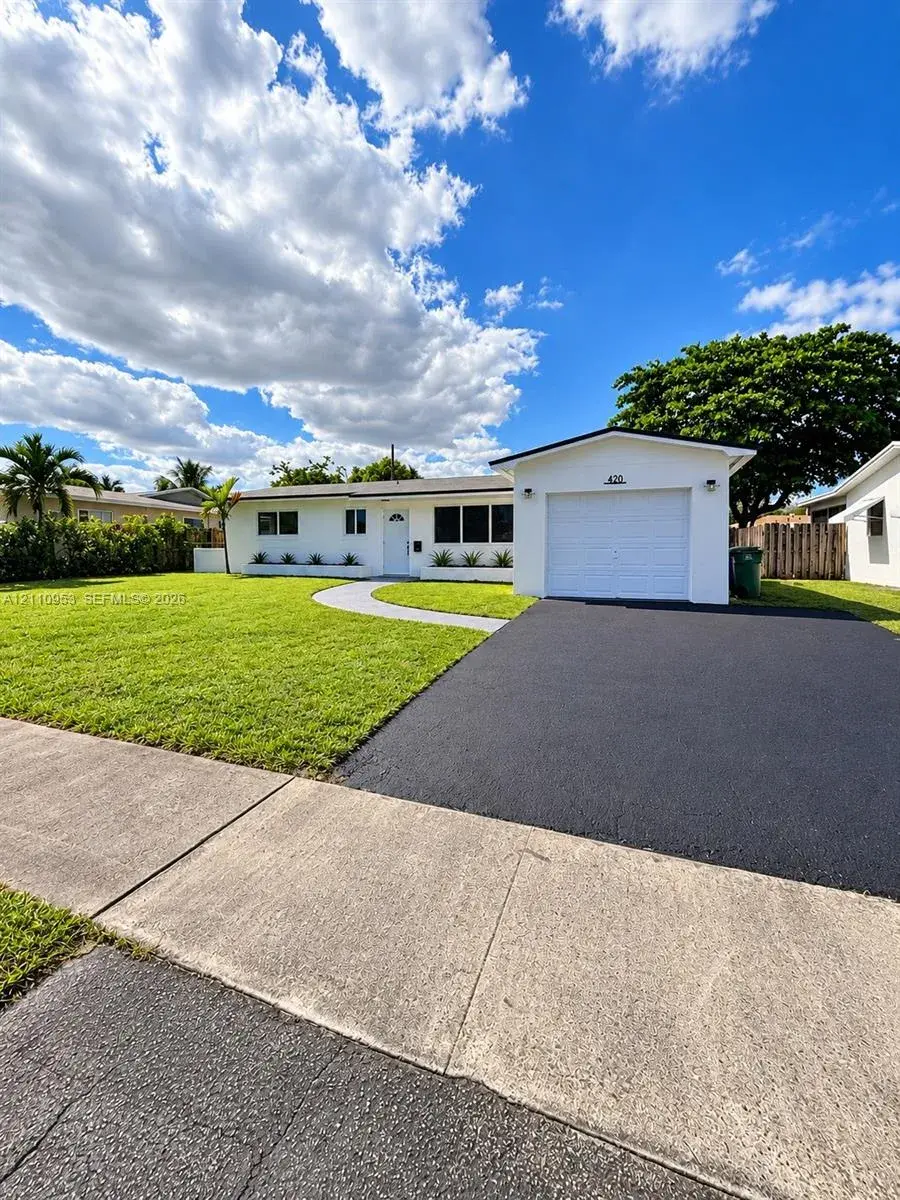 420 SW 71st Way, Pembroke Pines FL 33023