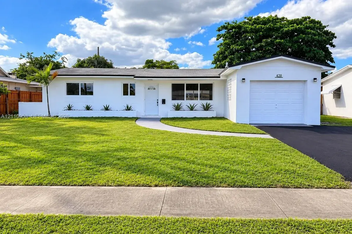 420 SW 71st Way, Pembroke Pines FL 33023
