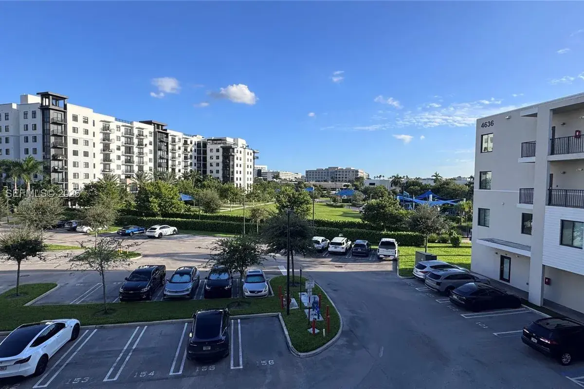 4636 NW 84th Ave # 35, Doral FL 33166