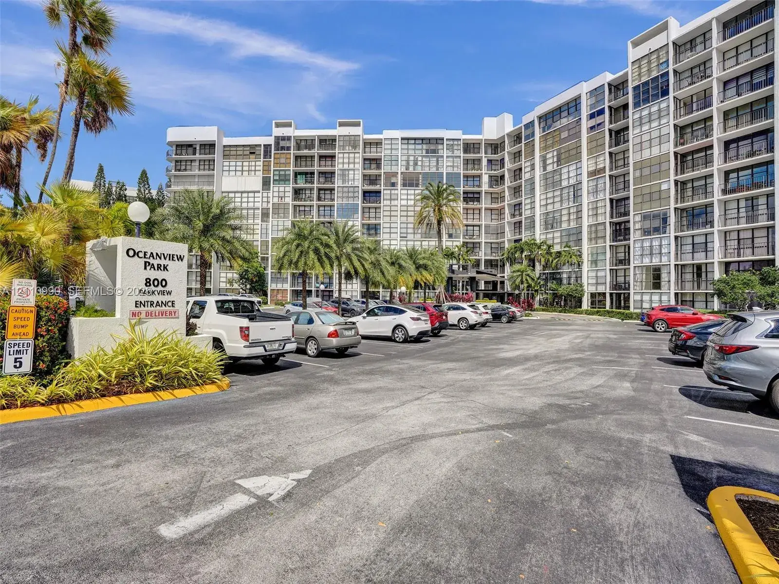 800 Parkview Dr # 131, Hallandale Beach FL 33009