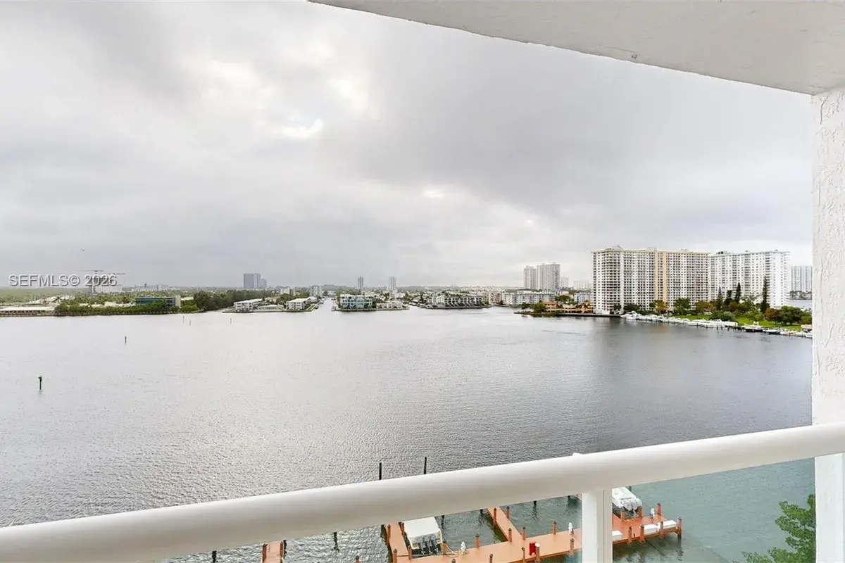 17050 N Bay Rd # 1006, Sunny Isles Beach FL 33160