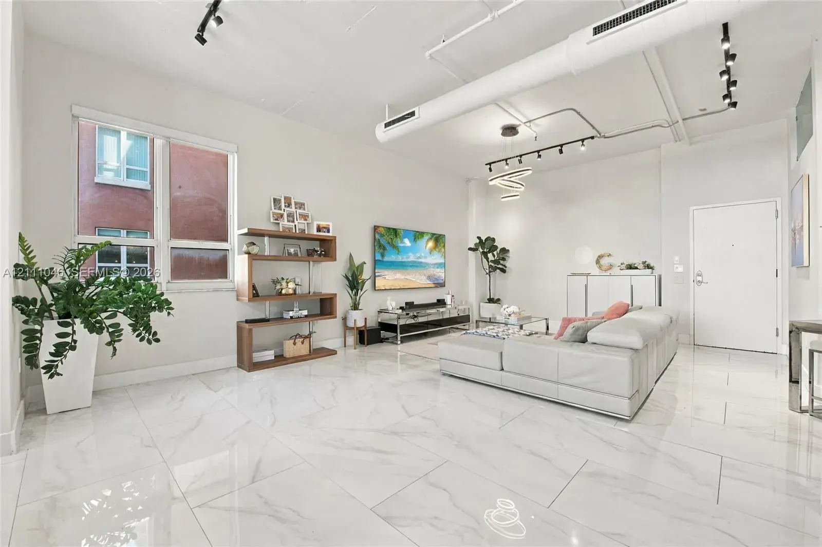 2001 Biscayne Blvd # 3202, Miami FL 33137