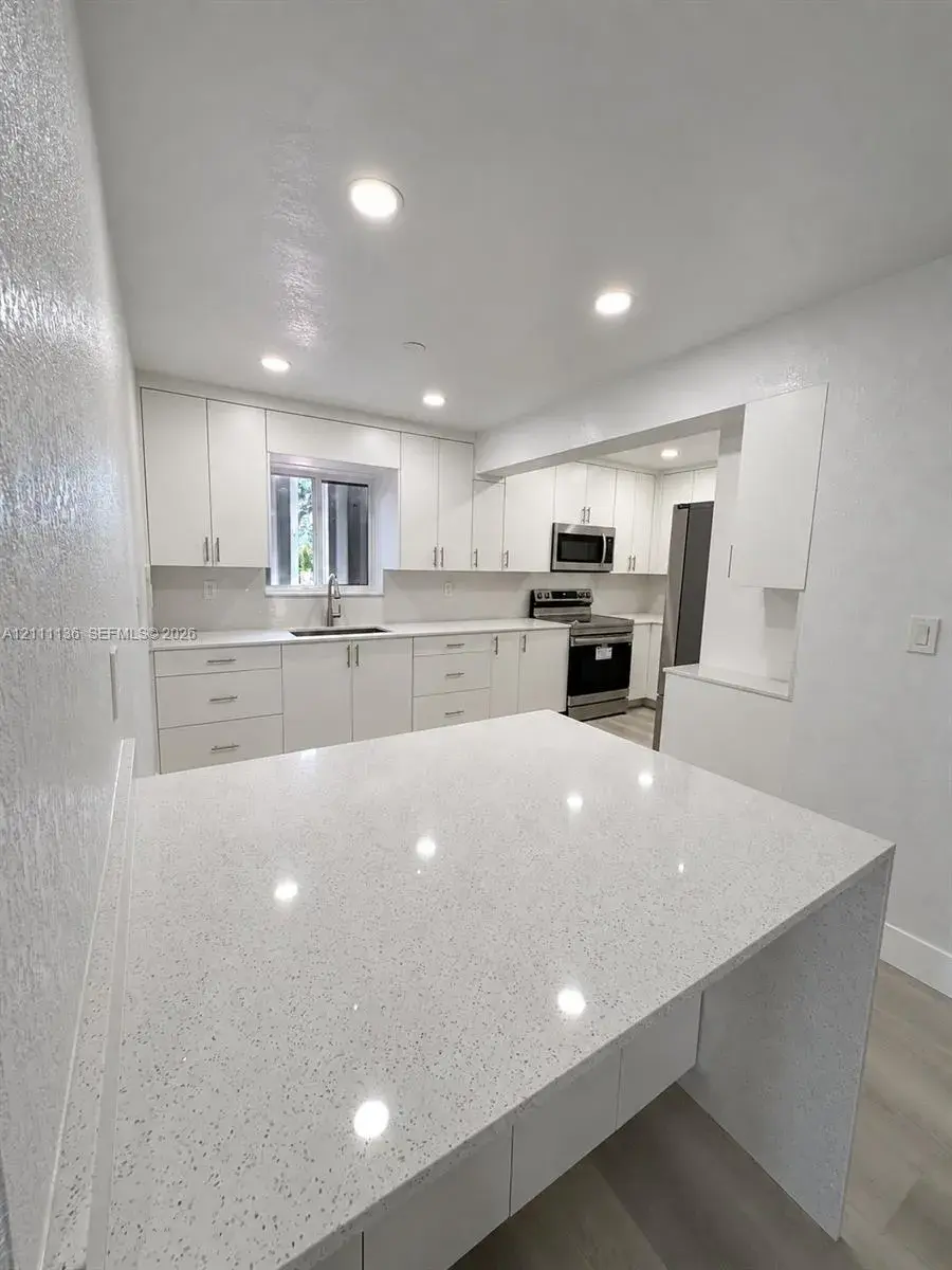 2870 NW 205th St, Miami Gardens FL 33056