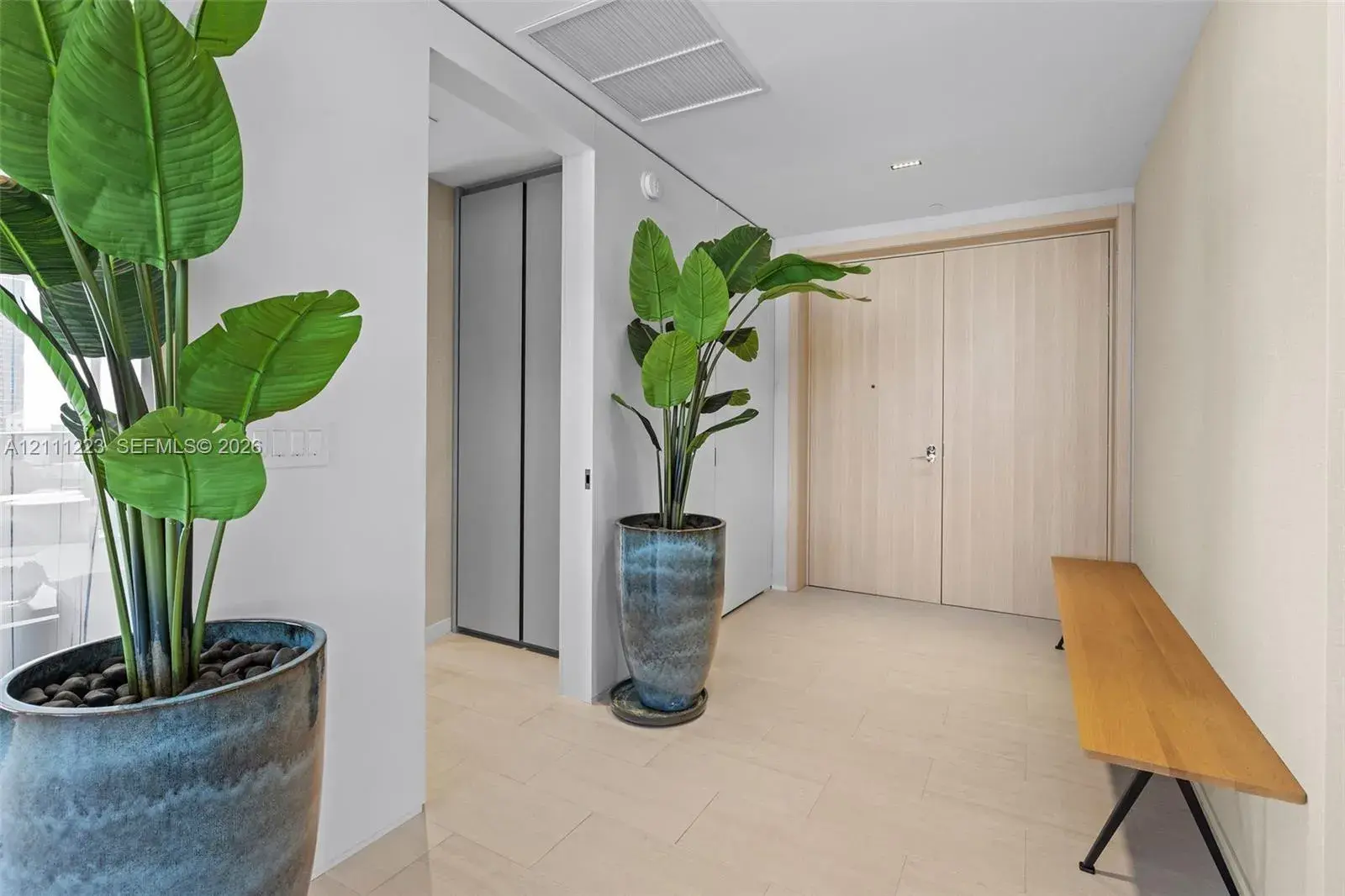 1000 Brickell Plz, Miami FL 33131