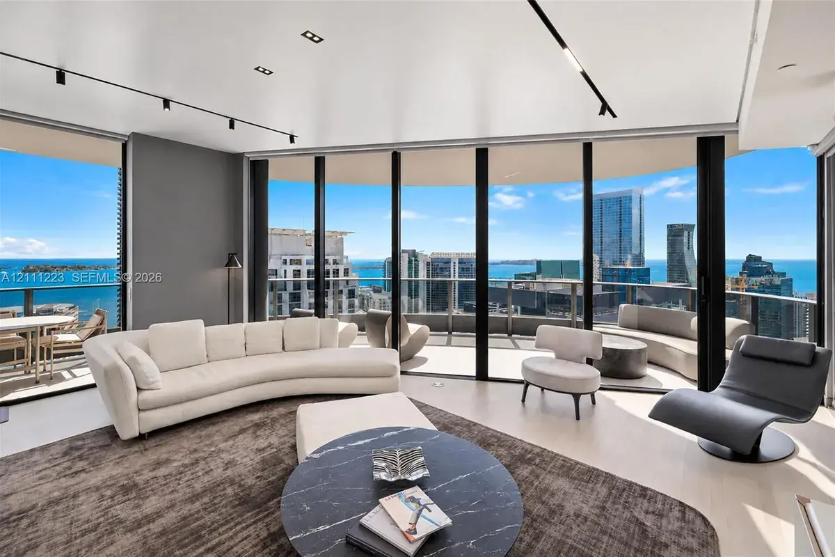 1000 Brickell Plz, Miami FL 33131