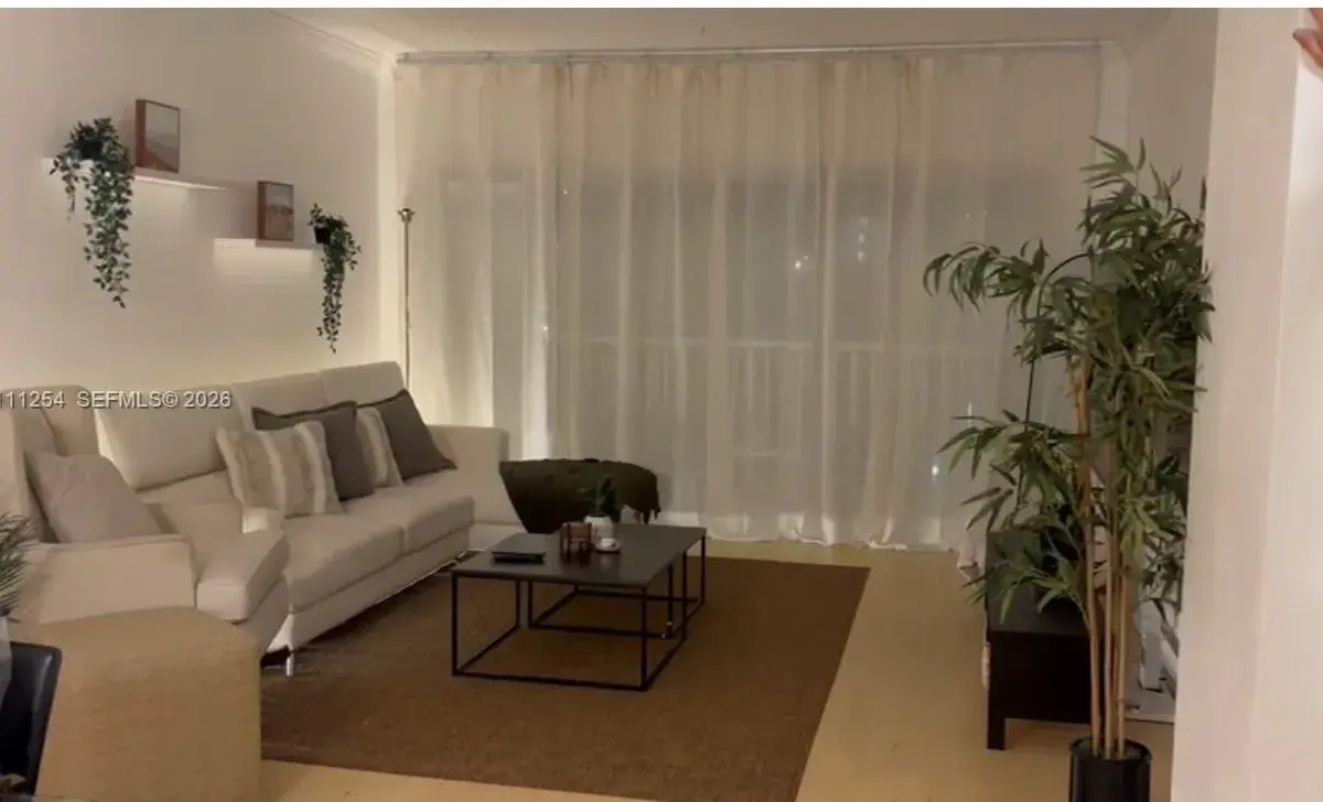 300 Bayview Dr # 409, Sunny Isles Beach FL 33160