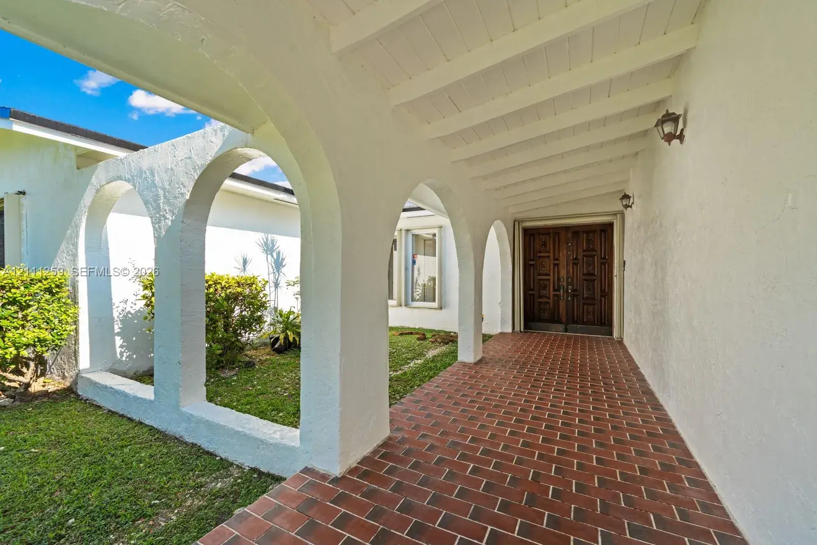 9270 Caribbean Blvd, Cutler Bay FL 33157