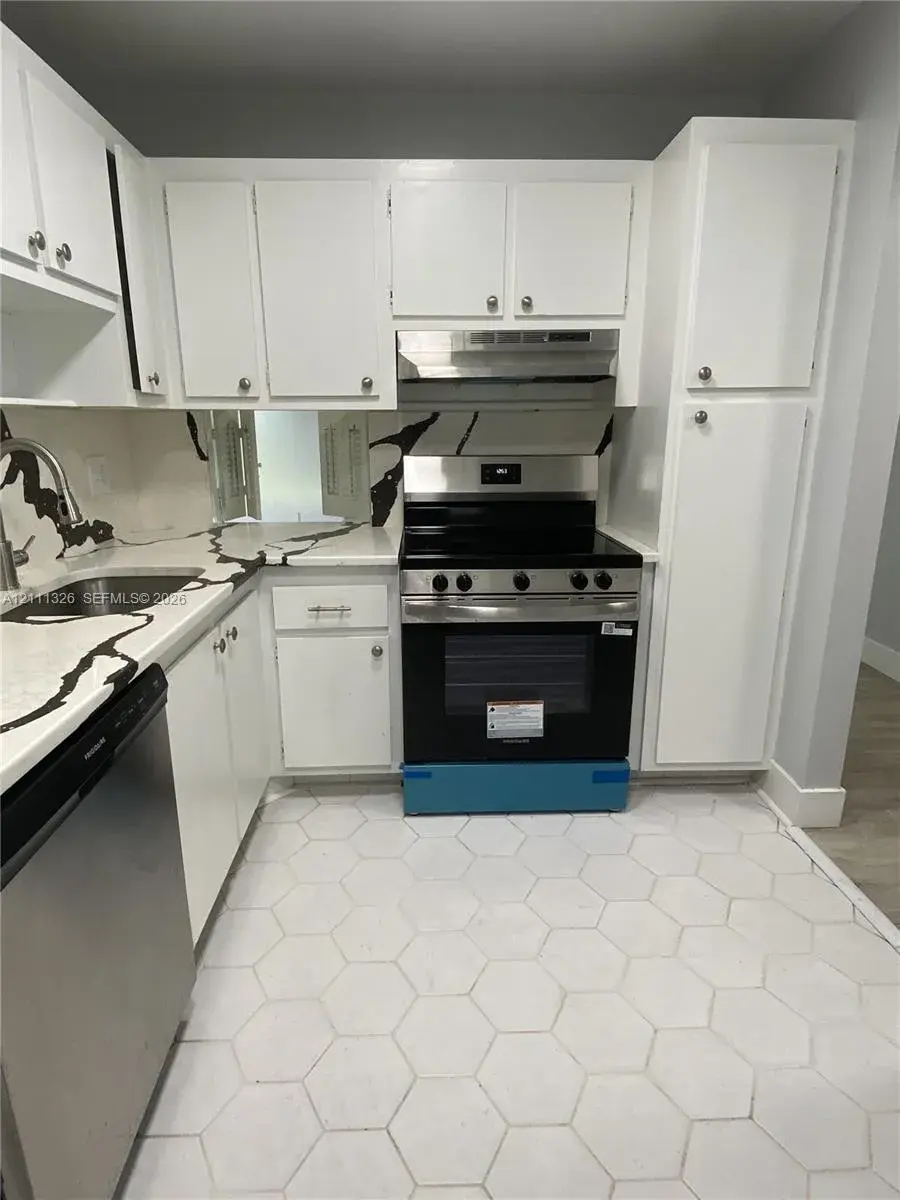4801 Esedra Ct # 207, Green Acres FL 33467