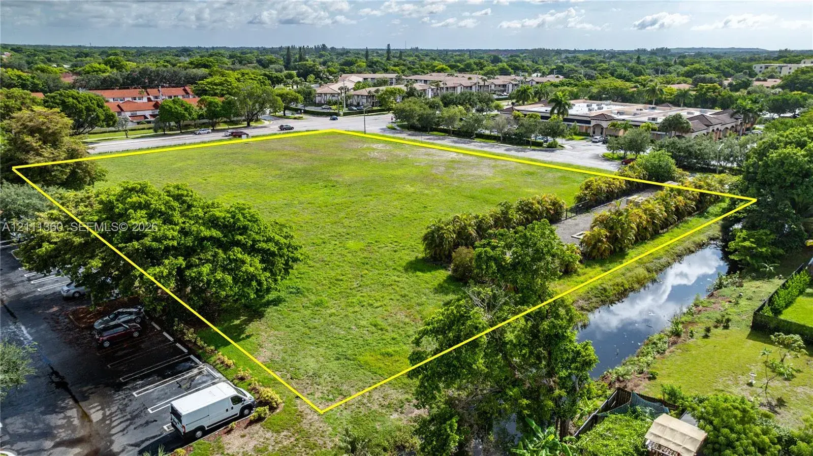 Royal Palm Dr, Coral Springs FL 33071