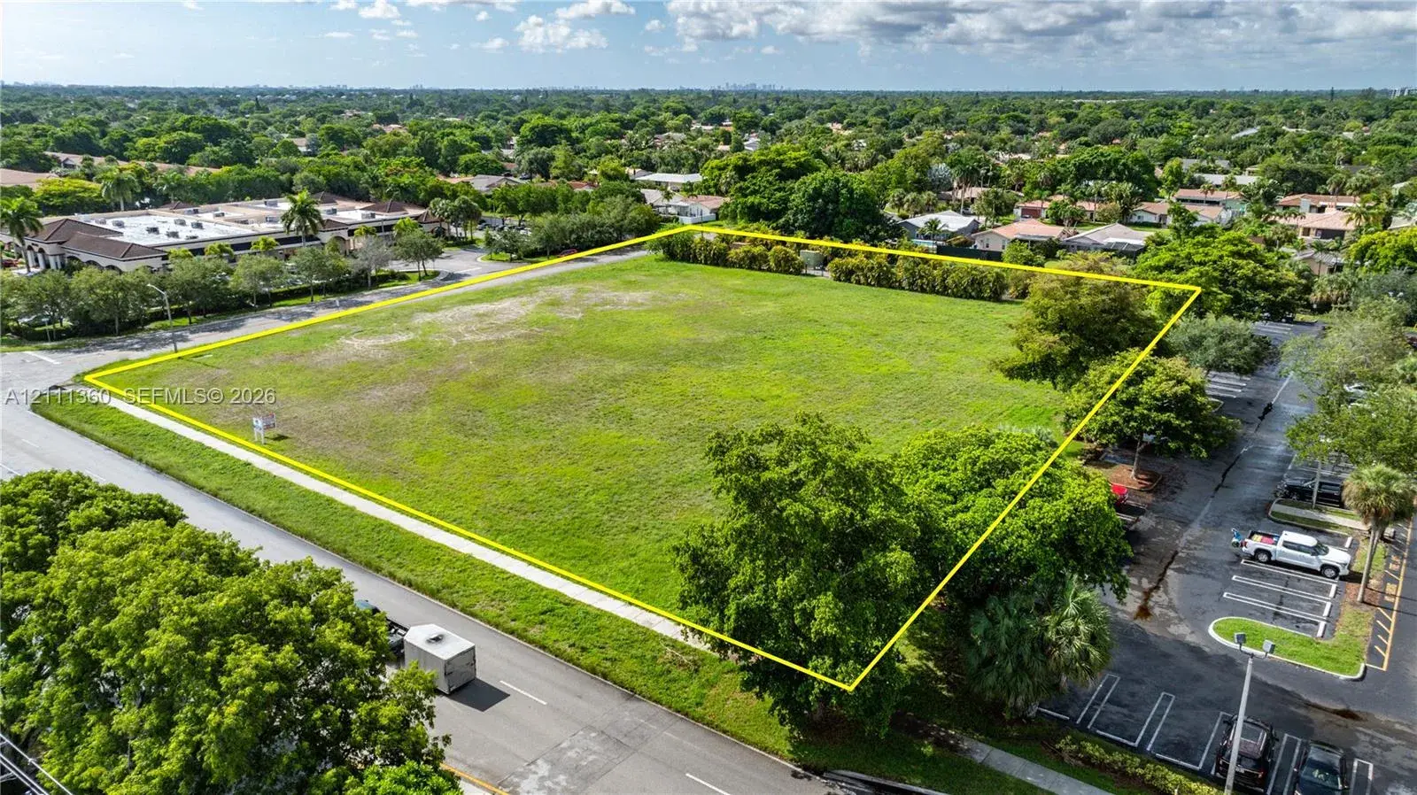 Royal Palm Dr, Coral Springs FL 33071