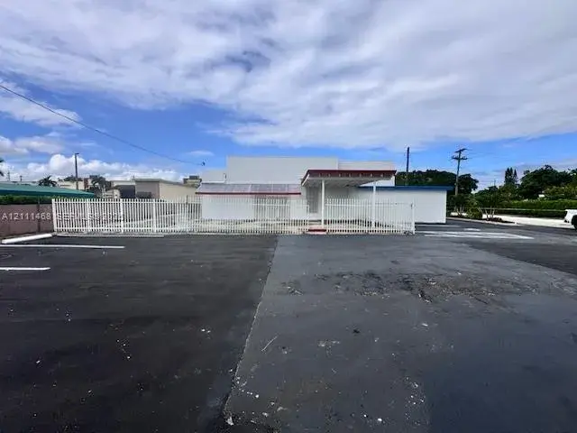 17690 NW 27th Ave, Miami Gardens FL 33056