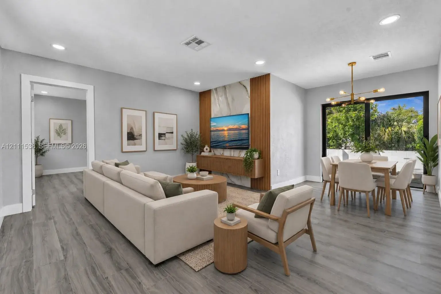 255 NE 41st St, Deerfield Beach FL 33064