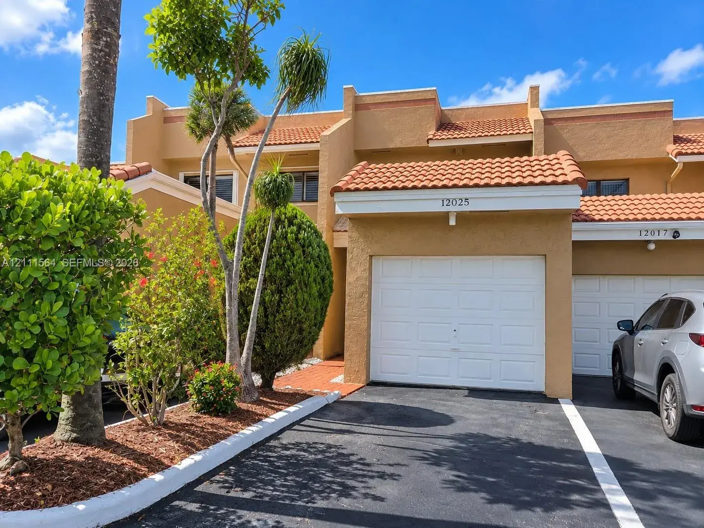 12025 S Las Palmas Dr # 12025, Pembroke Pines FL 33025