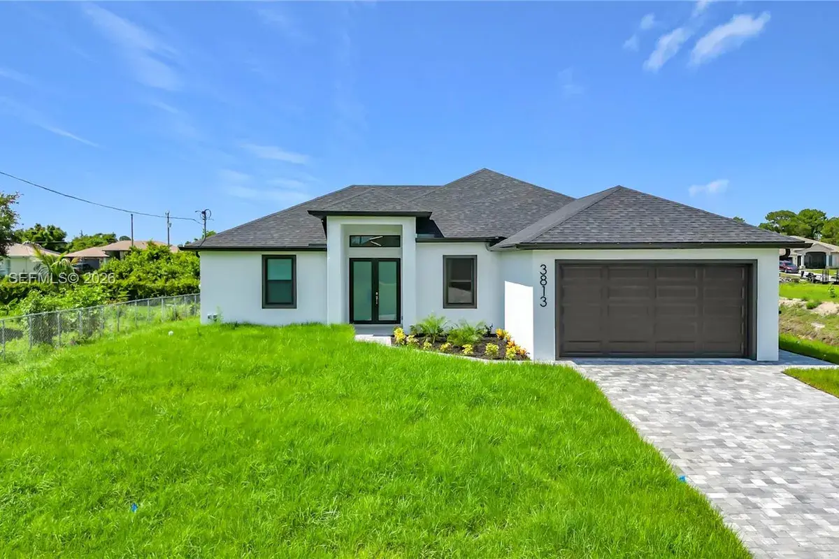 3813 SW 26th Street, Lehigh Acres FL 33976