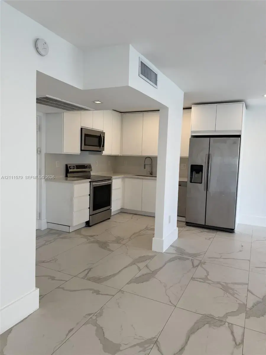 17560 Atlantic Blvd # 106, Sunny Isles Beach FL 33160