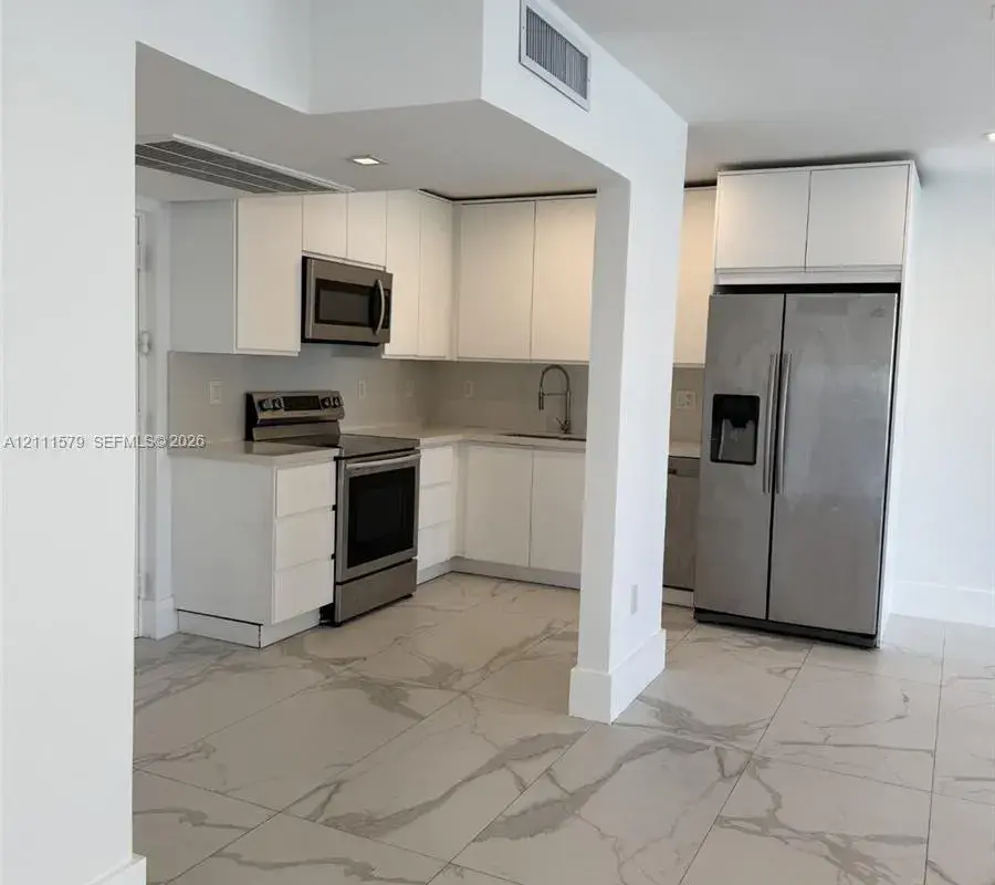 17560 Atlantic Blvd # 106, Sunny Isles Beach FL 33160