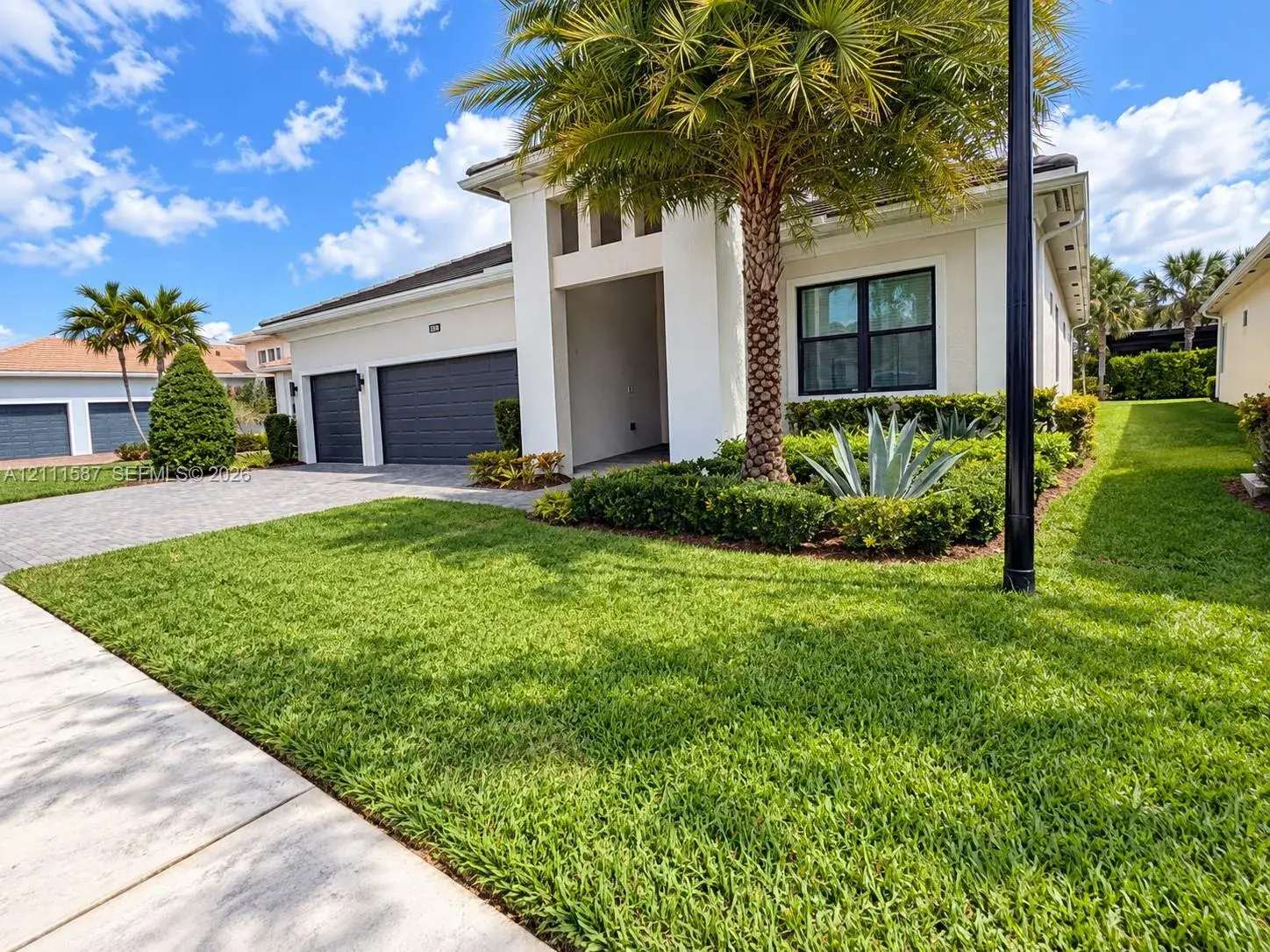 5364 Siesta Key Ln, Westlake FL 33470