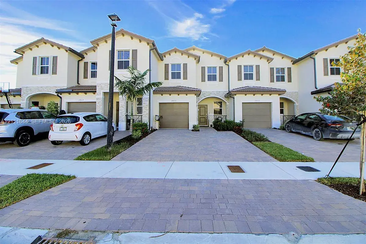 2873 SE 24th Ave, Homestead FL 33035