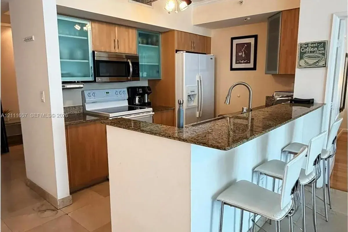 17555 Atlantic Blvd, Sunny Isles Beach FL 33160