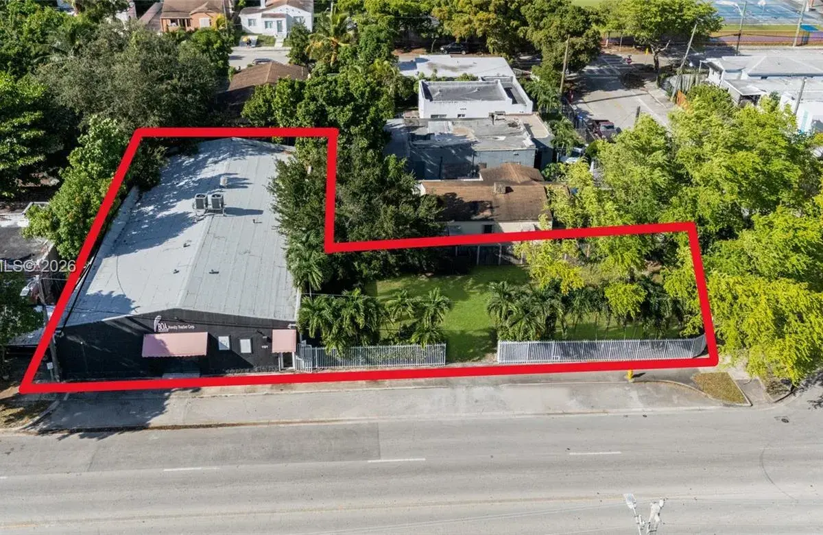 1121 NW 29th St, Miami FL 33127