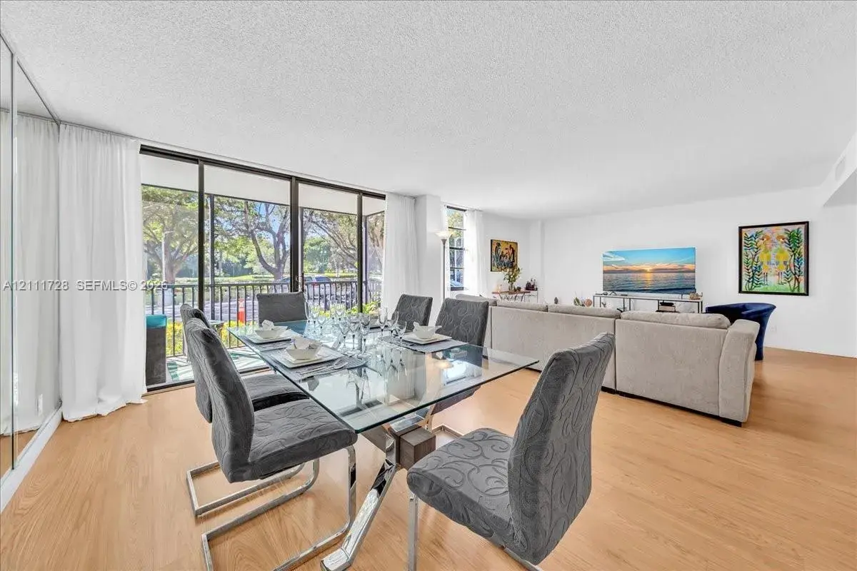 3401 N Country Club Dr # 110, Aventura FL 33180