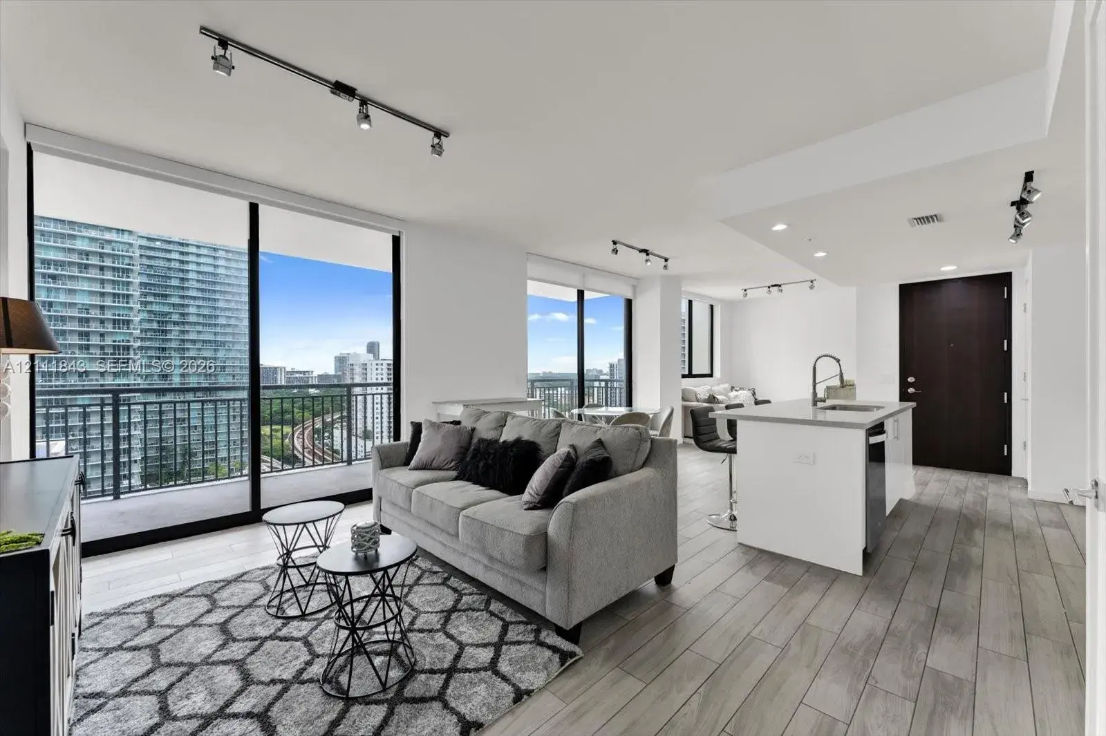 999 SW 1st Ave # 1903, Miami FL 33130